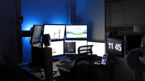 Multi-Monitor Mastery: How to Set Up Multiple Monitors on KDE Plasma like a&nbsp;Pro!